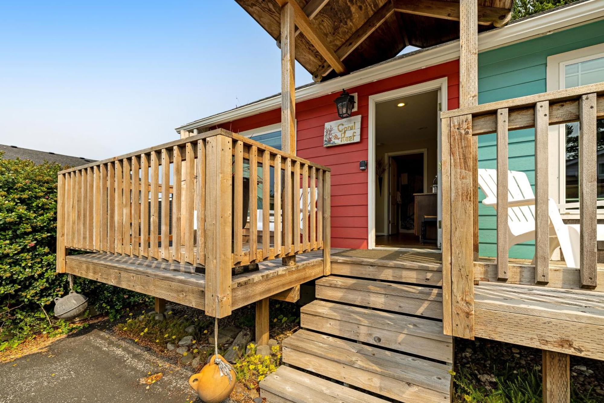 Captain'S Quarters And Cabins Depoe Bay Pokoj fotografie